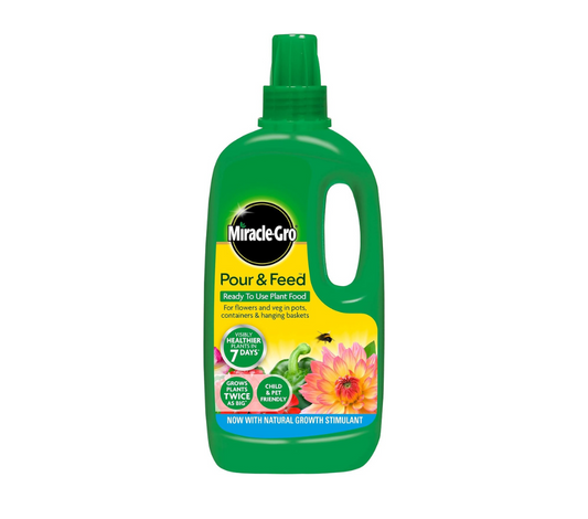 Miracle-Gro - Pour & Feed Plant Food - 1 Litre